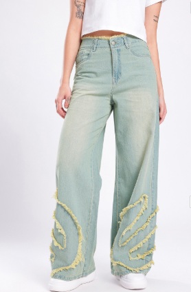 Women Frayed Detail Wide Leg High-Rise Heavy Fade Jeans